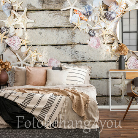 Strand plank en schelpen fotobehang